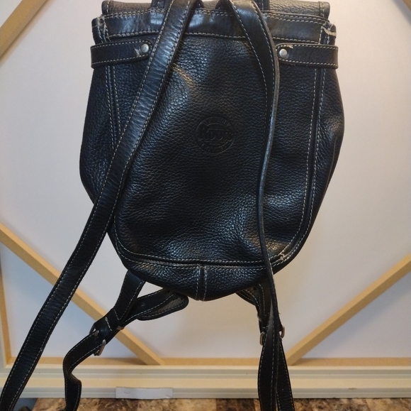 Vintage ROOTS Canada Brown Leather Mini back pack Bag Purse - Picture 2 of 5